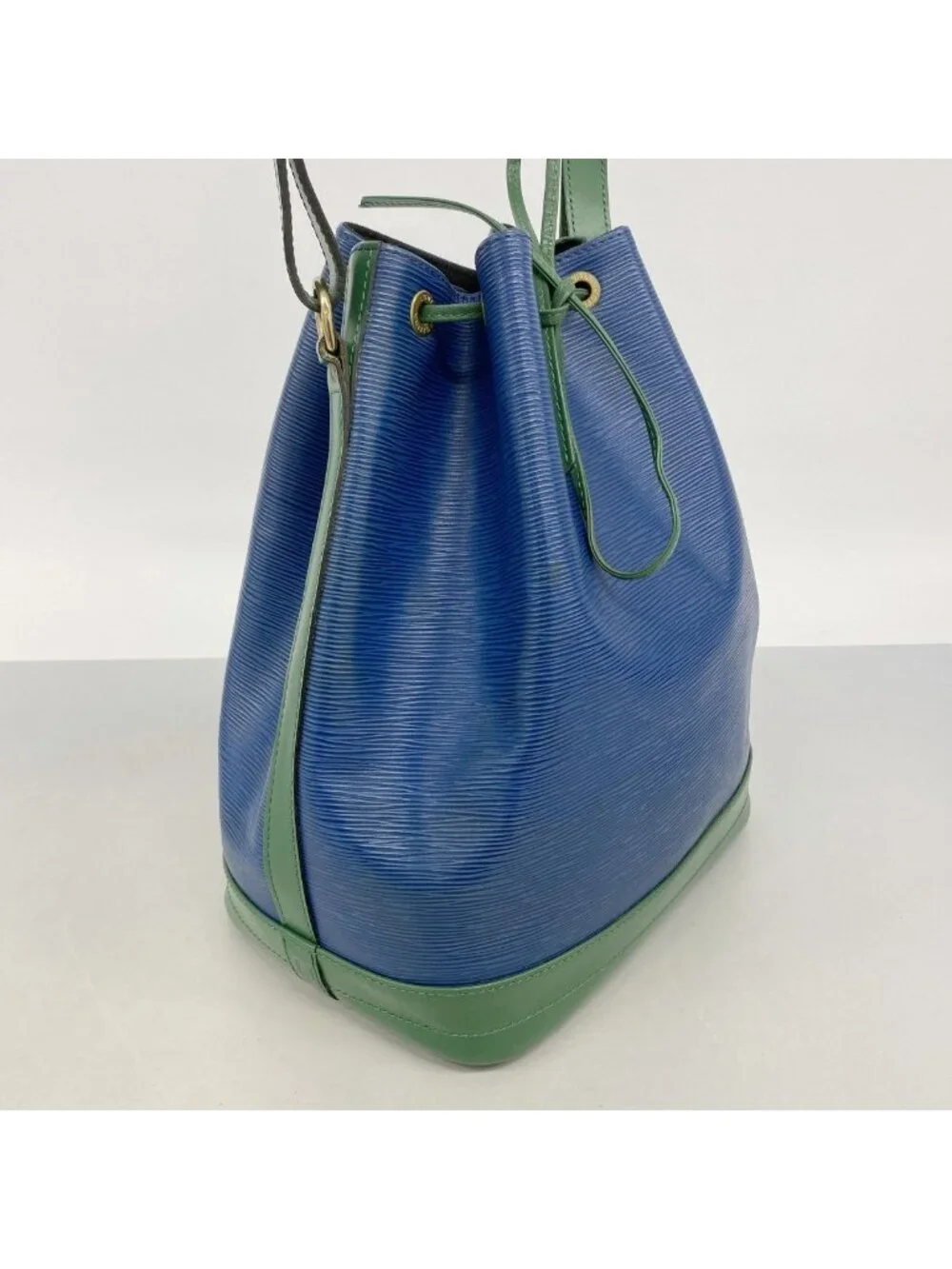 Louis Vuitton Shoulder Bag Epi Bicolor Noe Toledo Blue Borneo Green